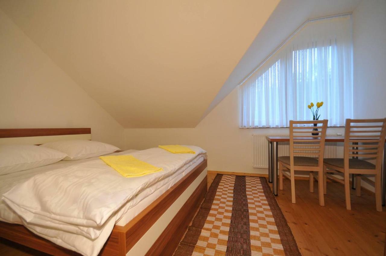 Ubytovanie Dita Červený Kláštor Extérieur photo