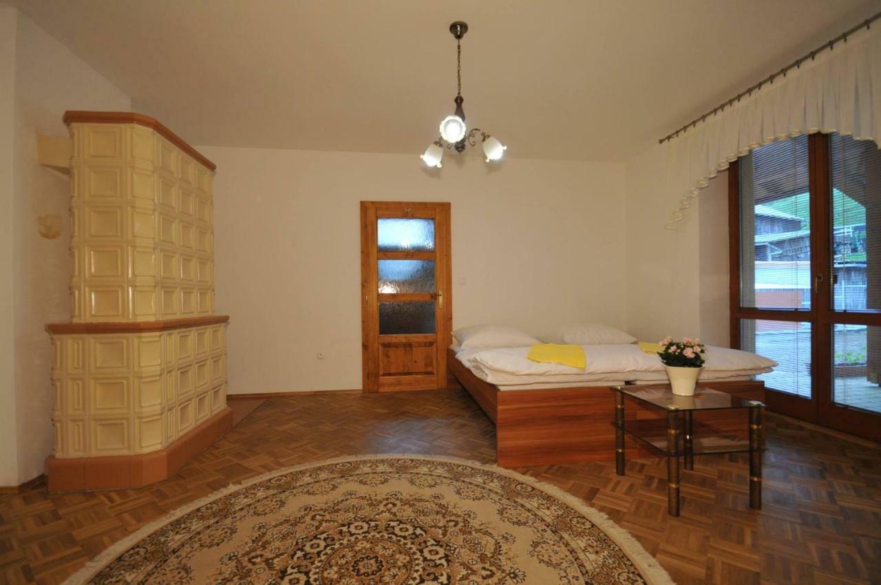 Ubytovanie Dita Červený Kláštor Extérieur photo