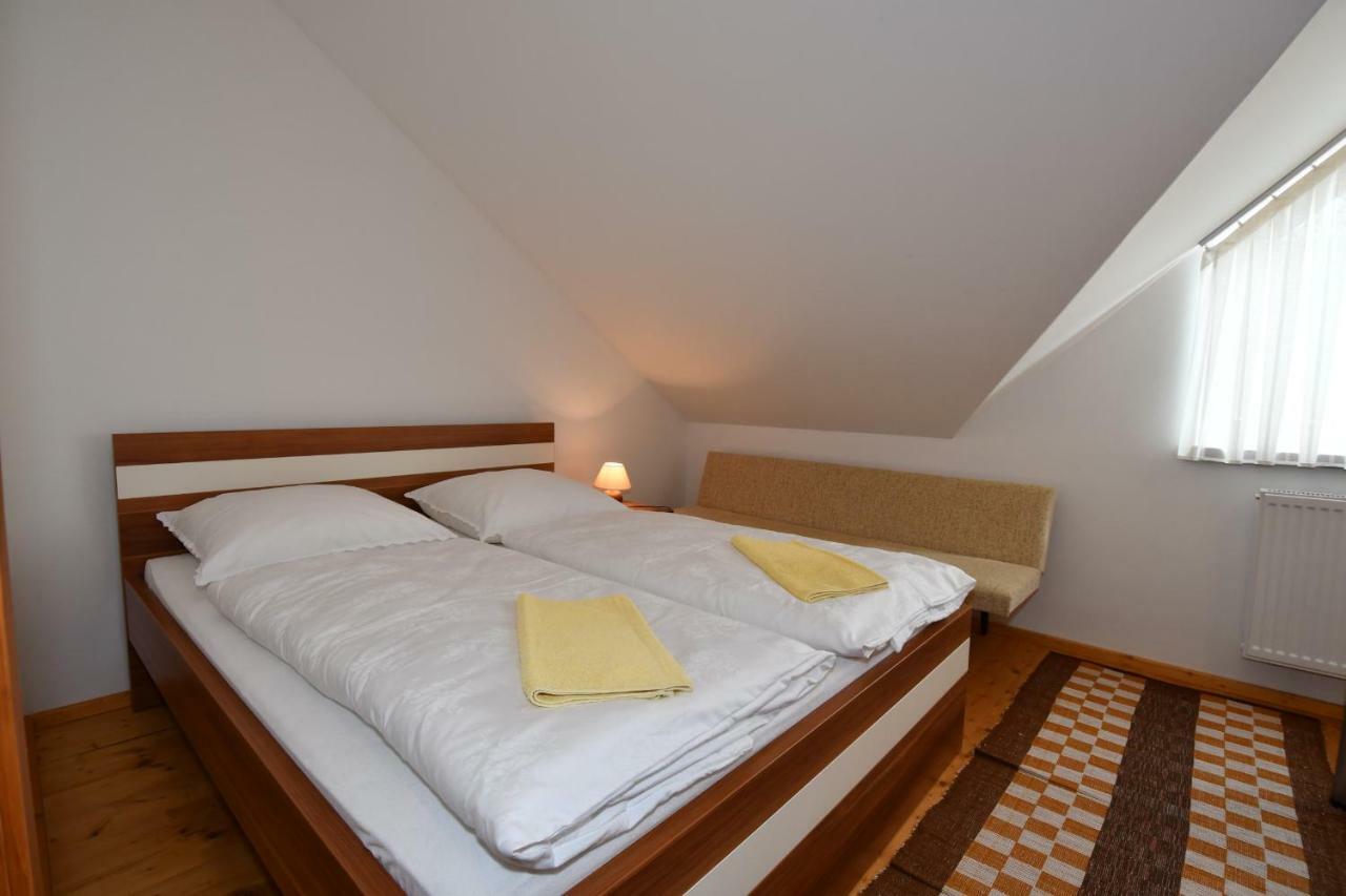 Ubytovanie Dita Červený Kláštor Extérieur photo